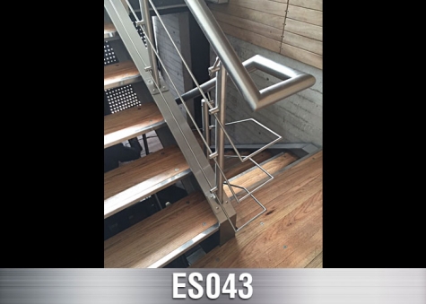 ES043