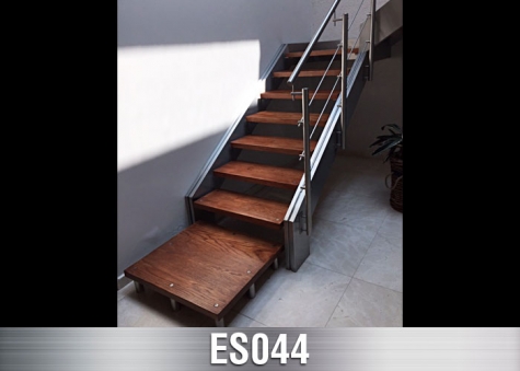 ES044