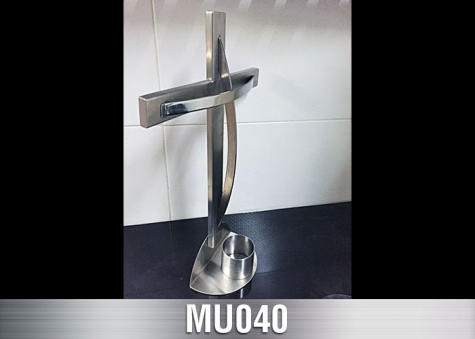 MU040